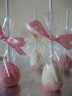 Pink wedding cake pops