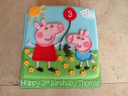 Square birthday cake with Peppa pig