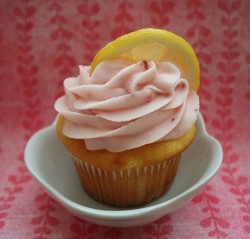 Strawberry and lemon  cupcake