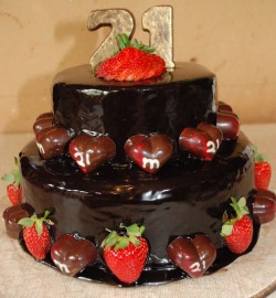 Strawberry chocolate cake