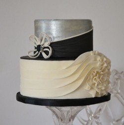 Bridal and groom fondant cake
