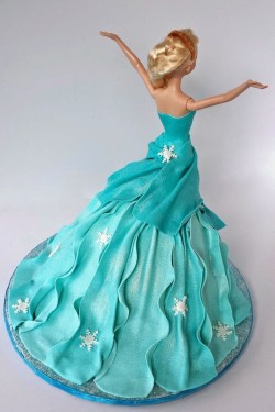 Amazing Barbie cake