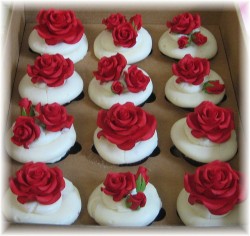 Birthday cupcakes with roses