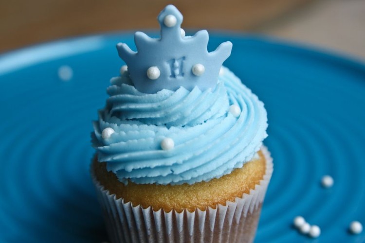 Blue princess cupcakes