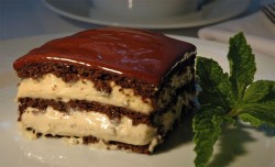 Eclair cake with mint