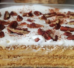 Eclair cake with nuts