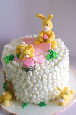 Small Easter cake with bunnies