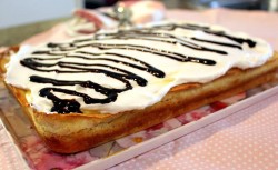 Tasty Eclair cake