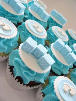 Baby shower blue cupcakes