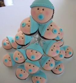 Baby shower boys cupcakes