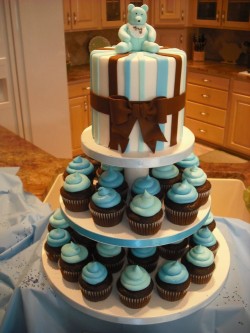 Baby shower cupcakes tower