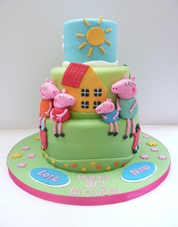 Peppa pig family cake