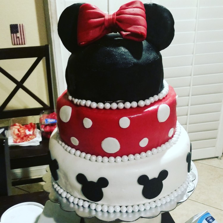Minnie mouse cake, birthday cake, cute cake, gotcakes_ want cakes miri bakes