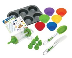 16-Piece Cupcake and Decorating Kit