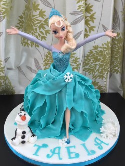 Elsa Doll Cake