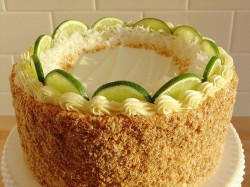 Key lime cake