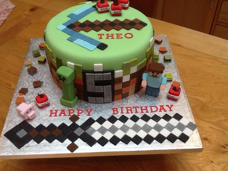 Minecraft birthday cake