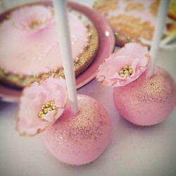 Wedding Cake Pops  wtih Flower