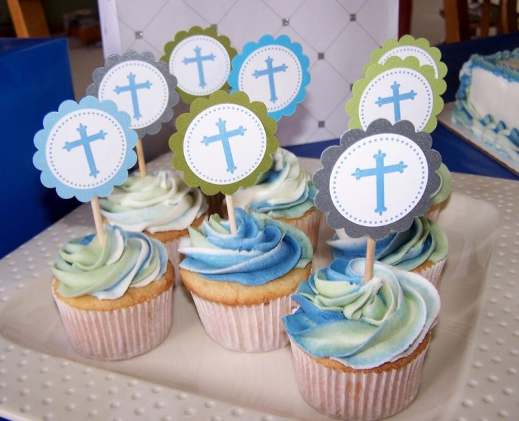 Christening cupcakes