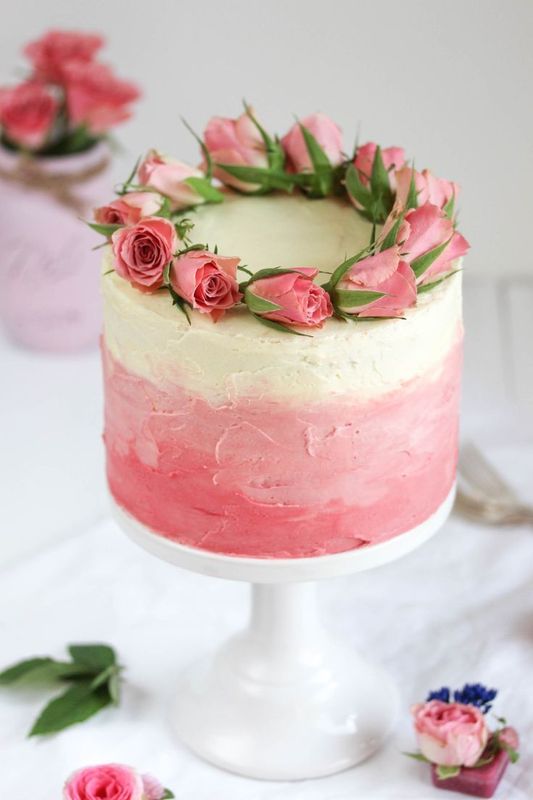 Elegant Cake for Birthday