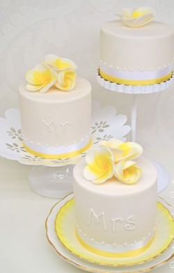 Mini Wedding Cakes