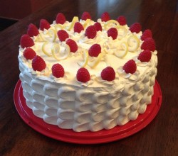 Raspberries Cake