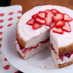 Sponge Strawberry cake