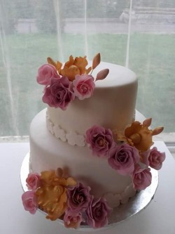 Wedding Cake with Roses