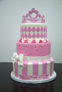 3 tiers Princess cake