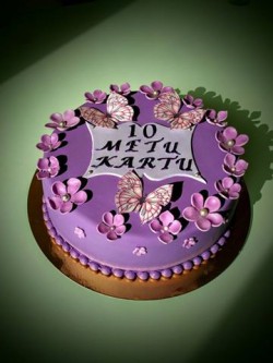 Anniversary Cake