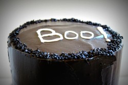 Halloween Cake – Boo