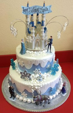 3 tiers Elsa Cake