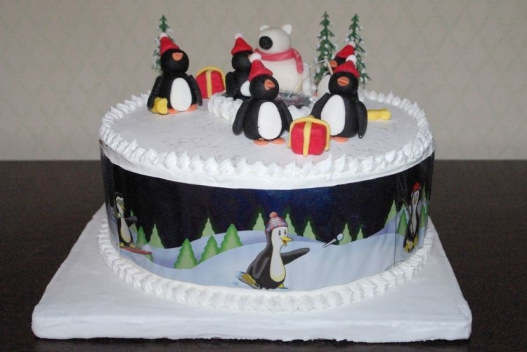 Beautiful Christmas Cake