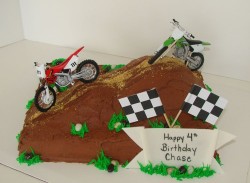 Dirt Cakes with Bikes