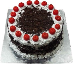 Round Black Forest Cake