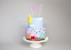 Sweet Peppa Pig Cake