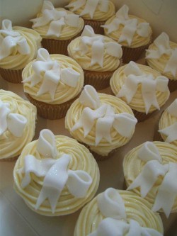 Wedding Cupcakes with Ribbons