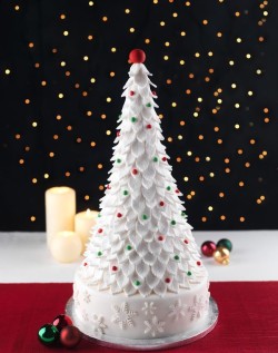 White Christmas Cake