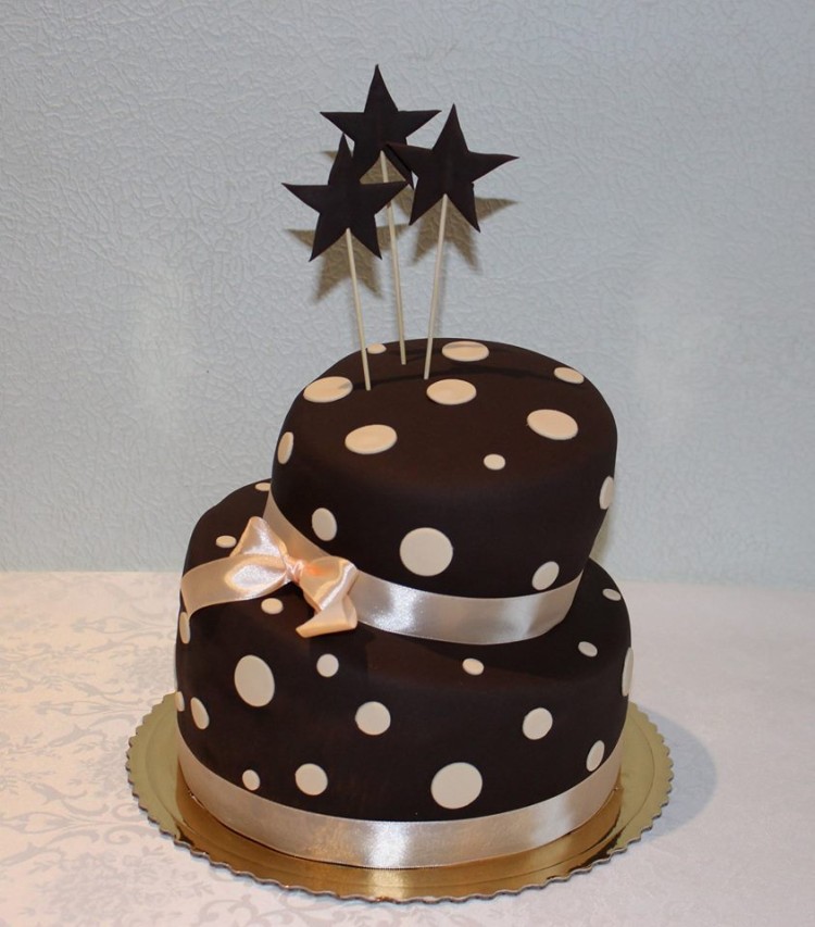 Chocolate Dots Cake