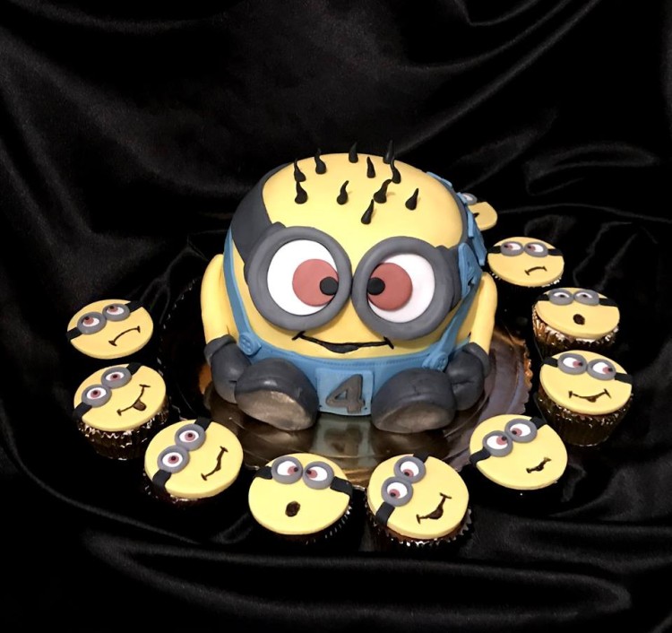 Minion Birthday Cake