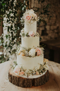 Wedding Cake for Rustic Wedding